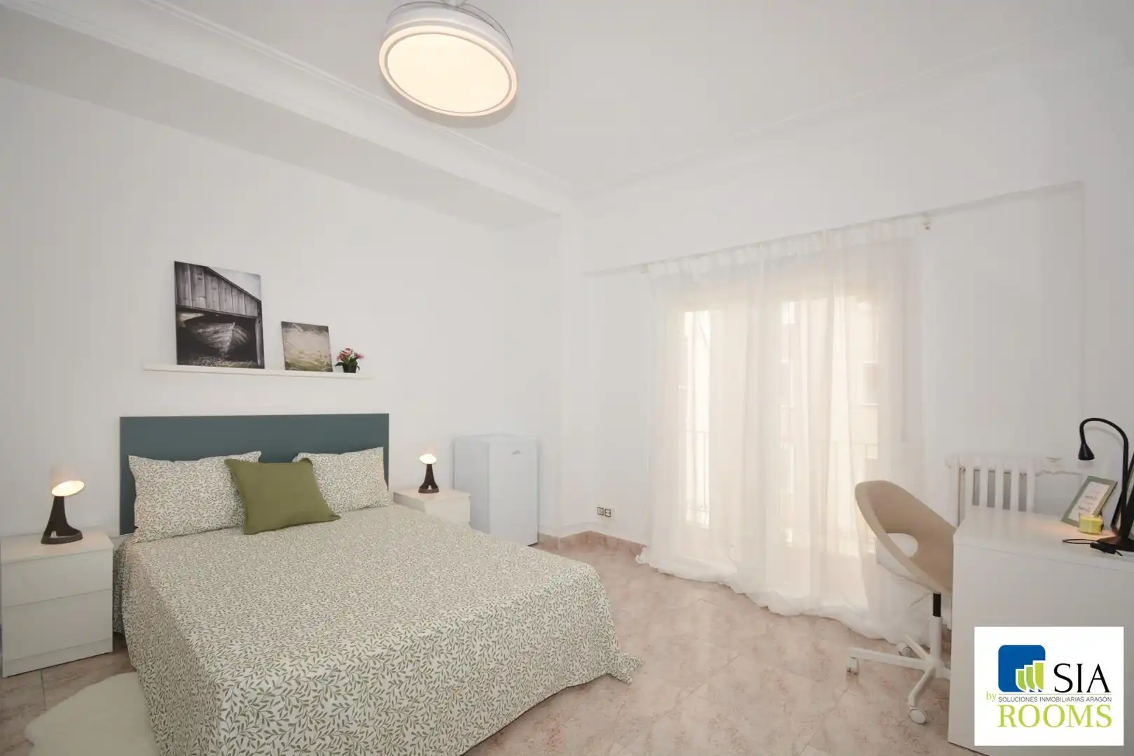Habitación de Piso para compartir en Zaragoza con Calefacción, Terraza y Amueblado