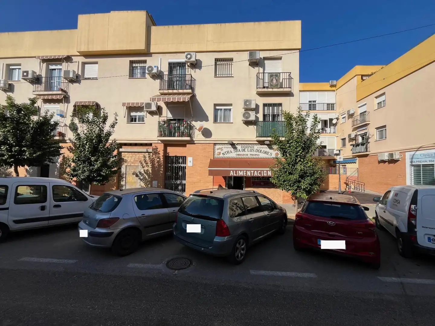 Vista exterior de Local en venda en Camas amb Moblat
