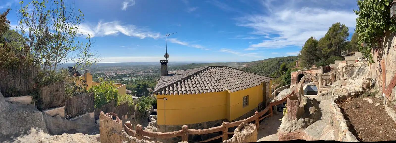 Xalet amb terrassa en venda a Carrer Paisos Catalans, imagen 2