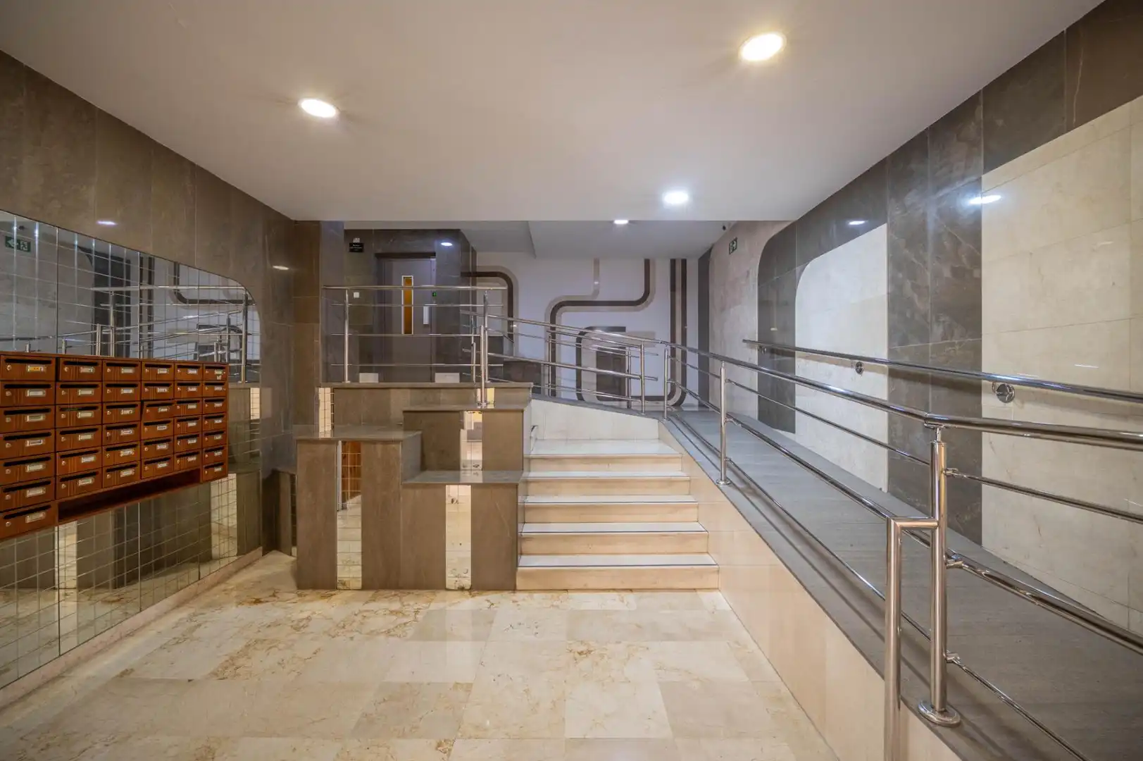 Attic for sale in Granada  with Air Conditioner, Heating and Private garden