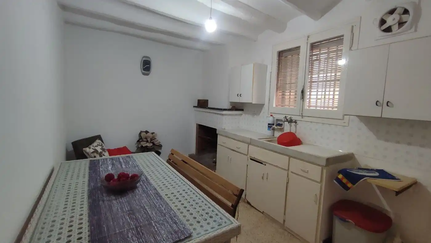 Cuina de Finca rústica en venda en Valls amb Calefacció, Jardí privat i Terrassa