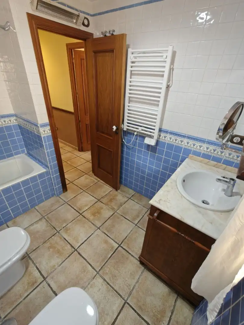 Baño de Casa o chalet de alquiler en San Vicente del Raspeig / Sant Vicent del Raspeig con Aire acondicionado, Calefacción y Jardín privado