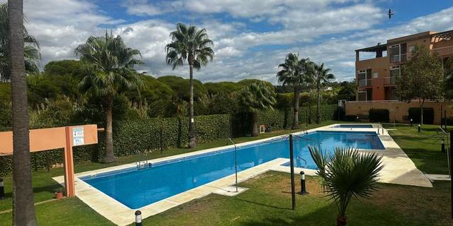 Piso en Venta en Avenida del Deporte, urbanización Green en Islantilla Golf