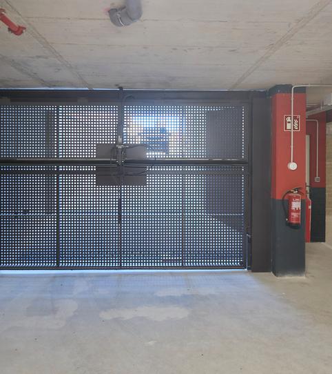 Foto 2 de Garaje en venta en Carrer de la Fontsanta, 4, Les Planes, Sant Joan Despí