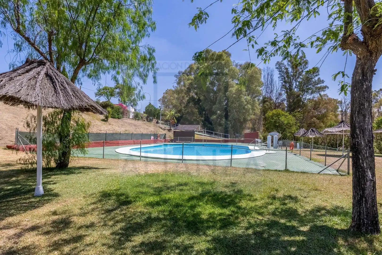 Piscina de Piso en venta en Camas con Aire acondicionado y Terraza