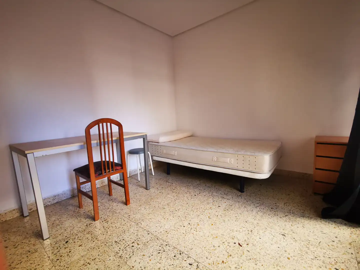 Bedroom of Flat for rent in Salamanca  with Heating, Furnished and Washing machine