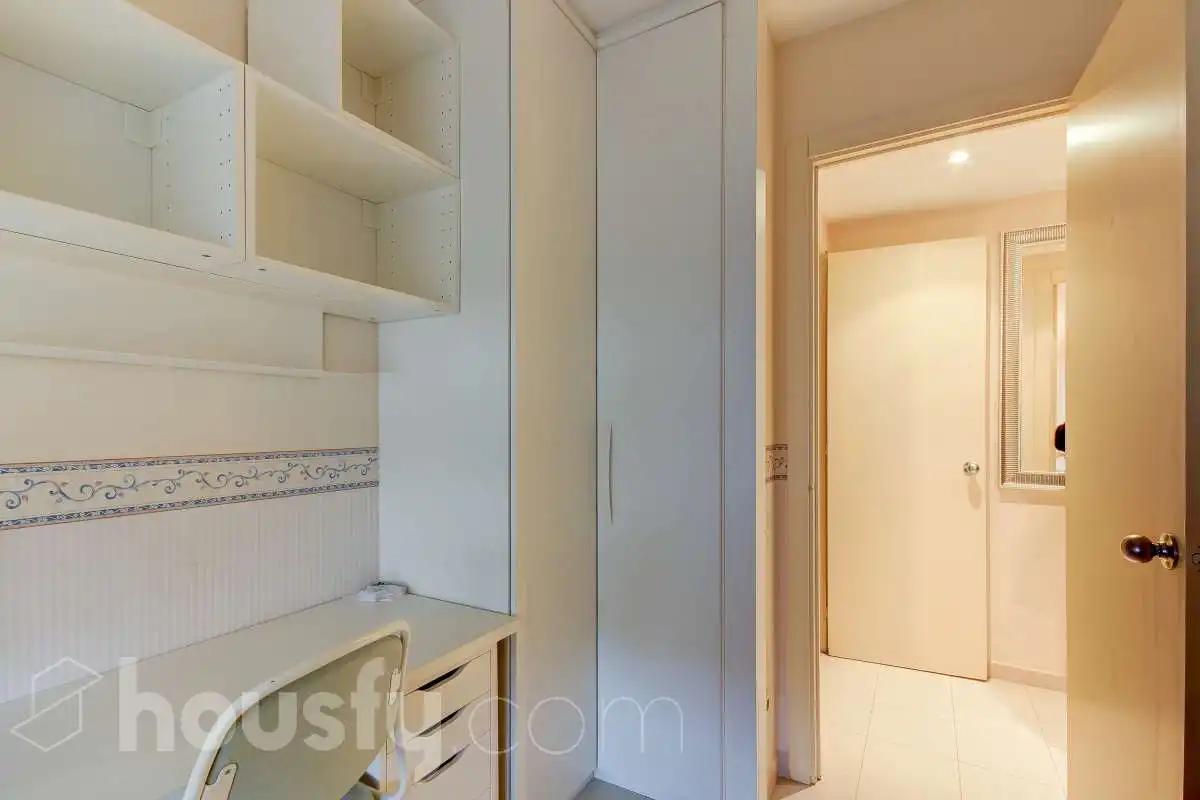 Bedroom of Flat for rent in El Coll