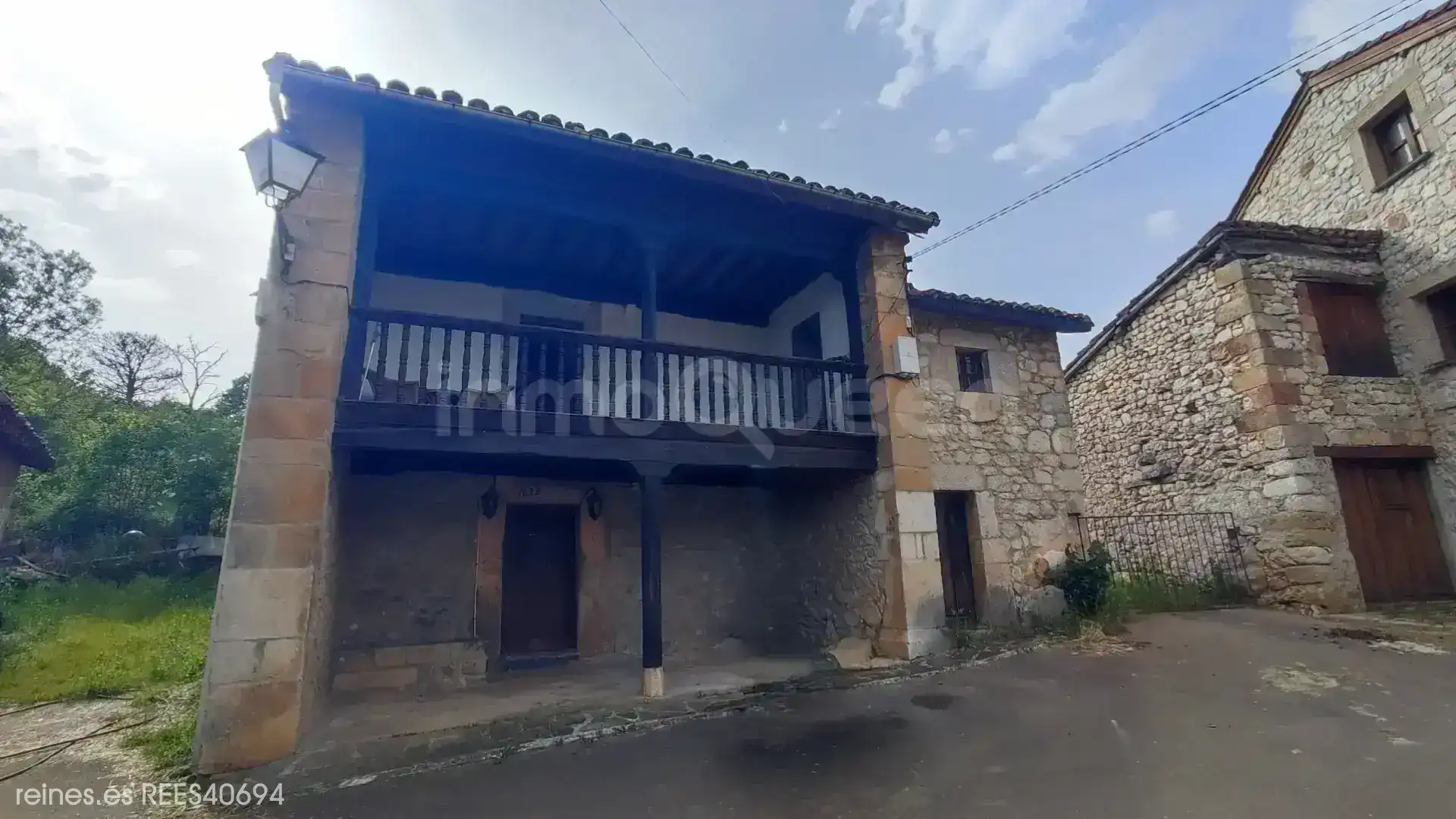 Exterior view of Houses for sale in Cabrales  with Terrace and Furnished