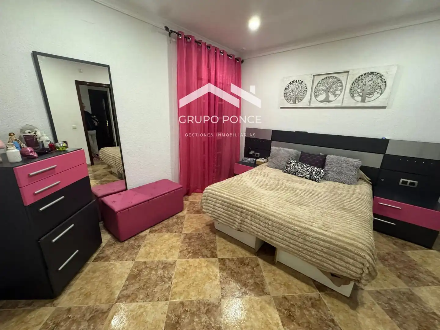 Bedroom of Houses for sale in Jerez de la Frontera