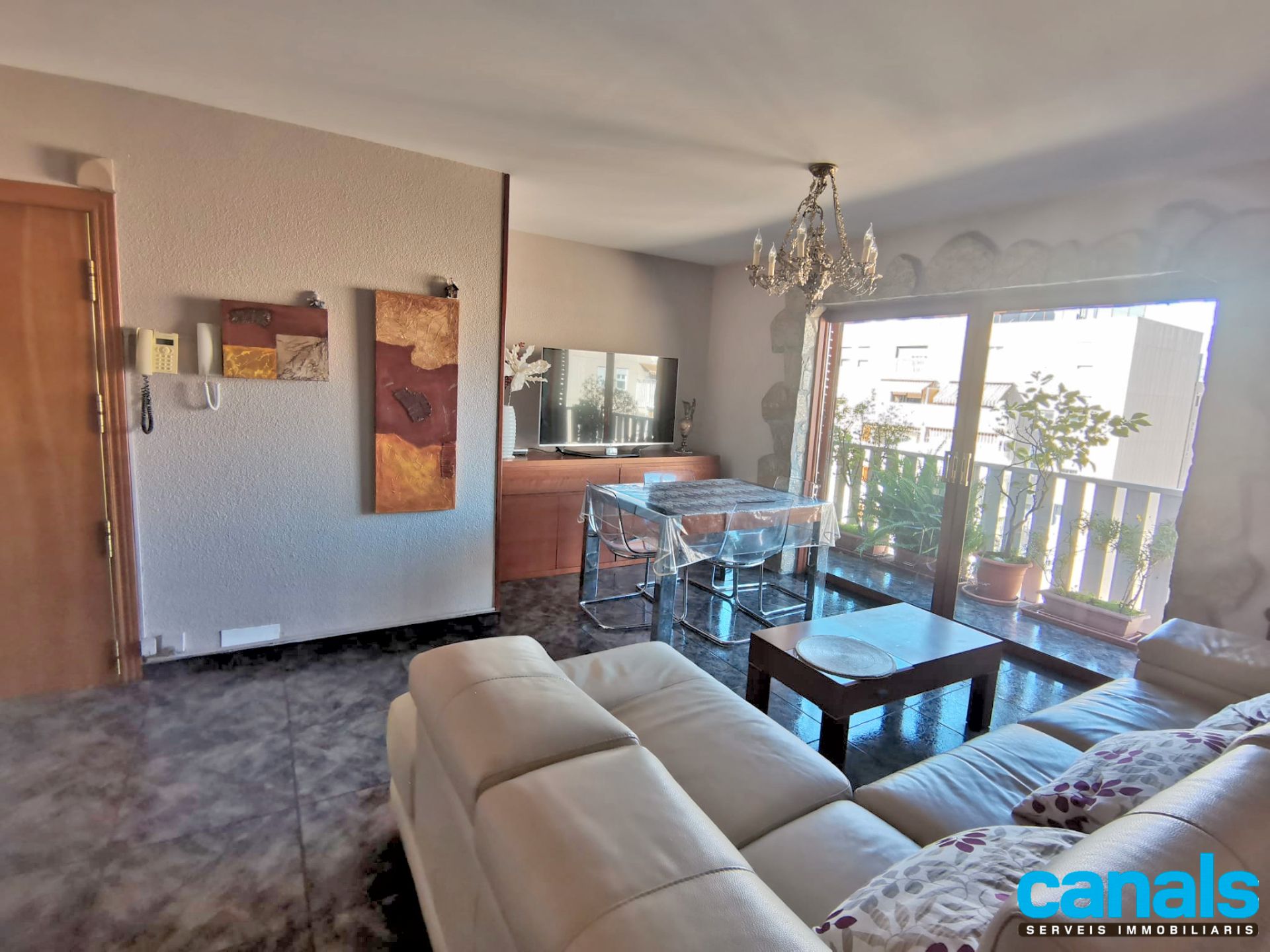 Sala d'estar de Pis en venda en Cerdanyola del Vallès amb Aire condicionat, Calefacció i Balcó