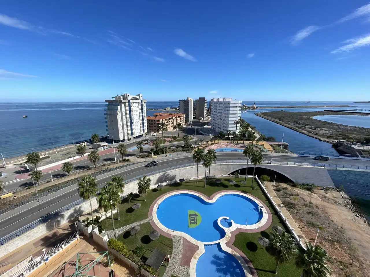 Dormitori de Àtic en venda en La Manga del Mar Menor amb Aire condicionat, Terrassa i Piscina