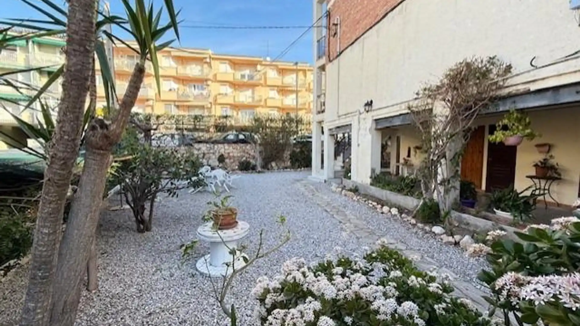 Vista exterior de Apartamento en venta en El Vendrell con Terraza, Trastero y Amueblado