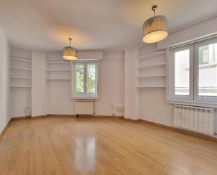 Living room of Flat to rent in A Coruña Capital   with Heating