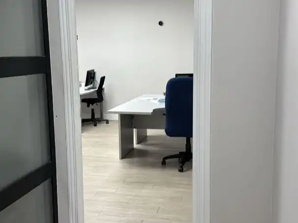 Büro zur Miete in Talavera de la Reina mit Klimaanlage, Heizung und Möbliert