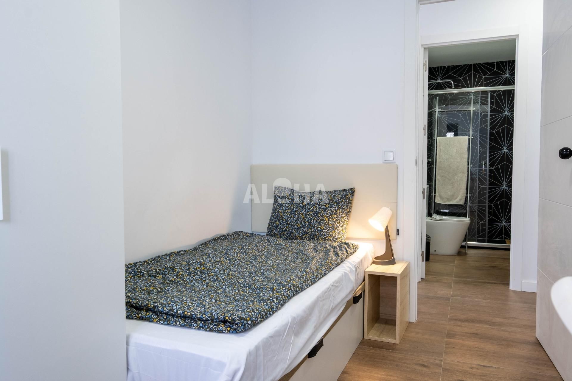 Dormitori de Apartament de lloguer en Moncada amb Jardí privat i Terrassa