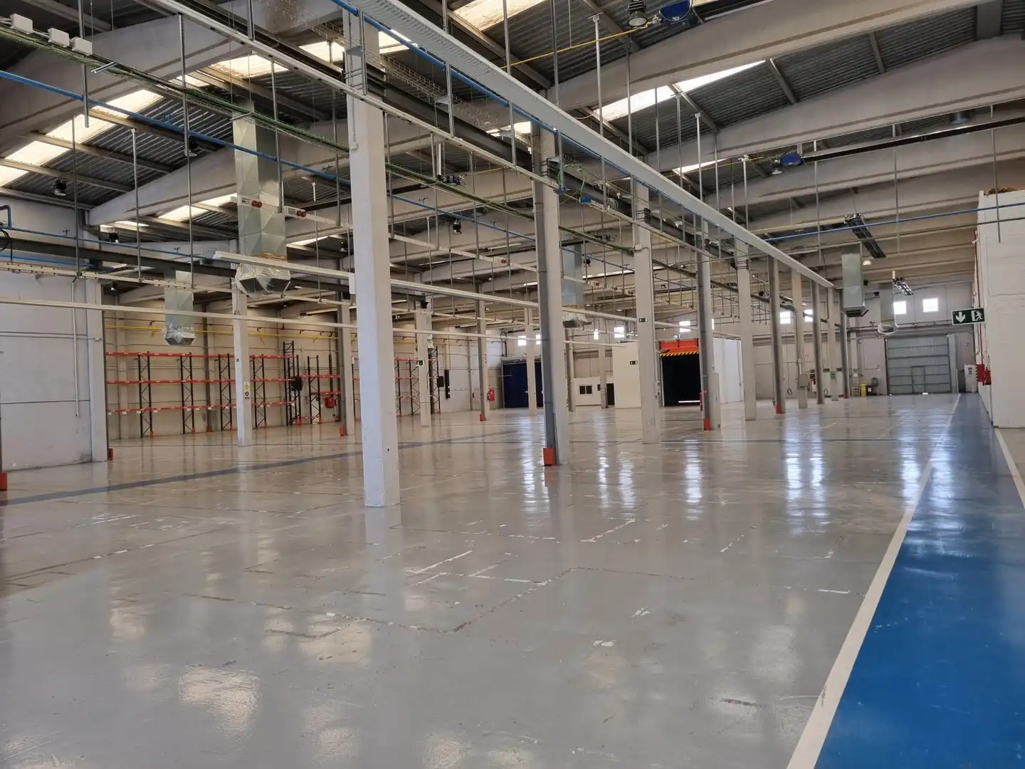 Nave industrial de alquiler en Abrera