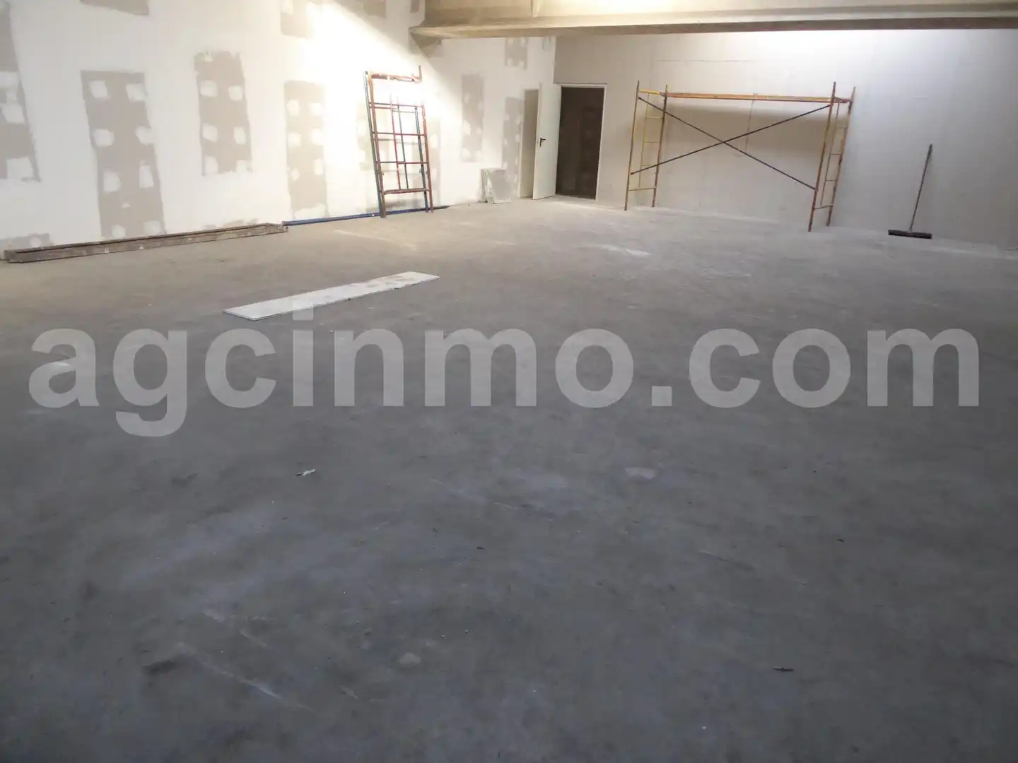 Nave industrial de alquiler en Valladolid