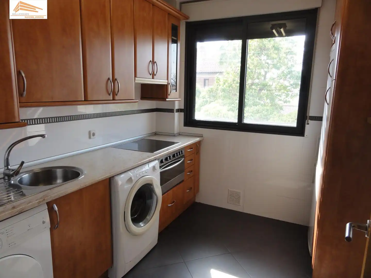 Cocina de Piso en venta en Valladolid con Calefacción y Parquet