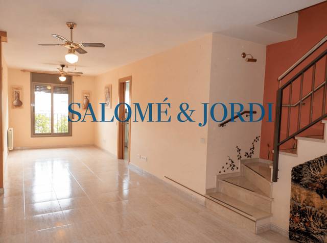 Dúplex en Venta en Carrer de Buenos Aires en Veral d'Ocata