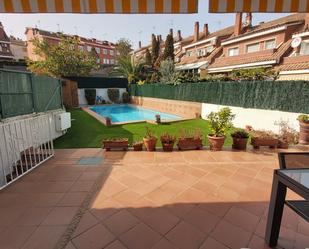 Garden of Single-family semi-detached for sale in Cerdanyola del Vallès  with Air Conditioner, Swimming Pool and Balcony