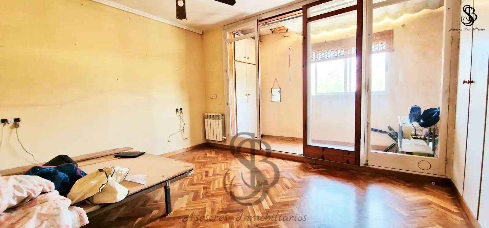 Habitación de Casa adosada en venta en Alicante / Alacant con Aire acondicionado, Calefacción y Jardín privado