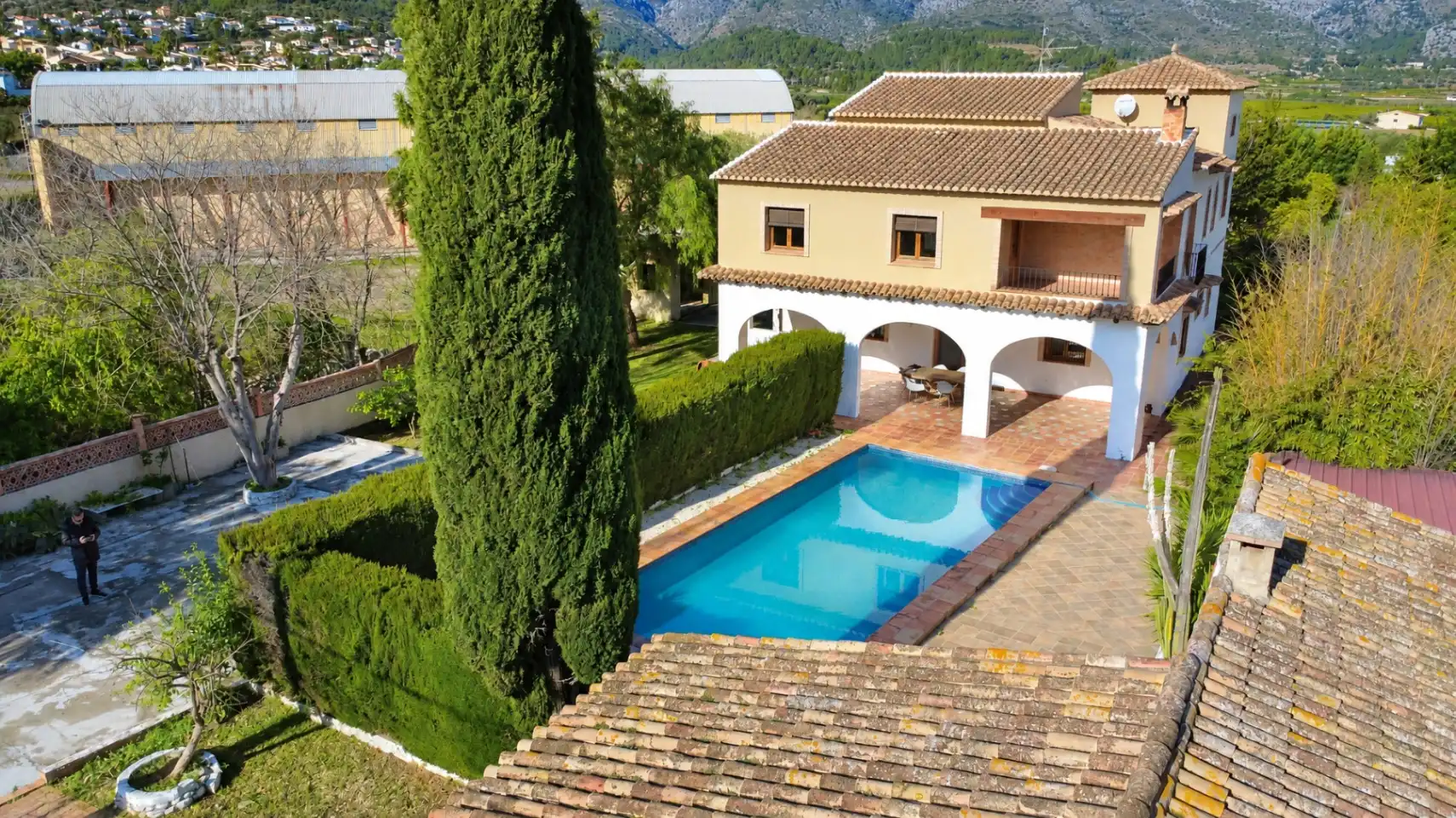 Villa con piscina in vendita a Orba
