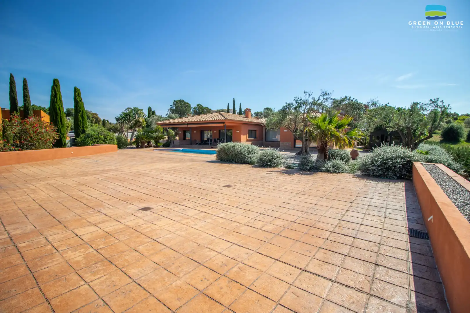 Jardín de Casa o chalet en venta en Peralada con Aire acondicionado, Calefacción y Jardín privado