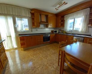 Kitchen of House or chalet for sale in Vilanova i la Geltrú  with Air Conditioner, Heating and Private garden