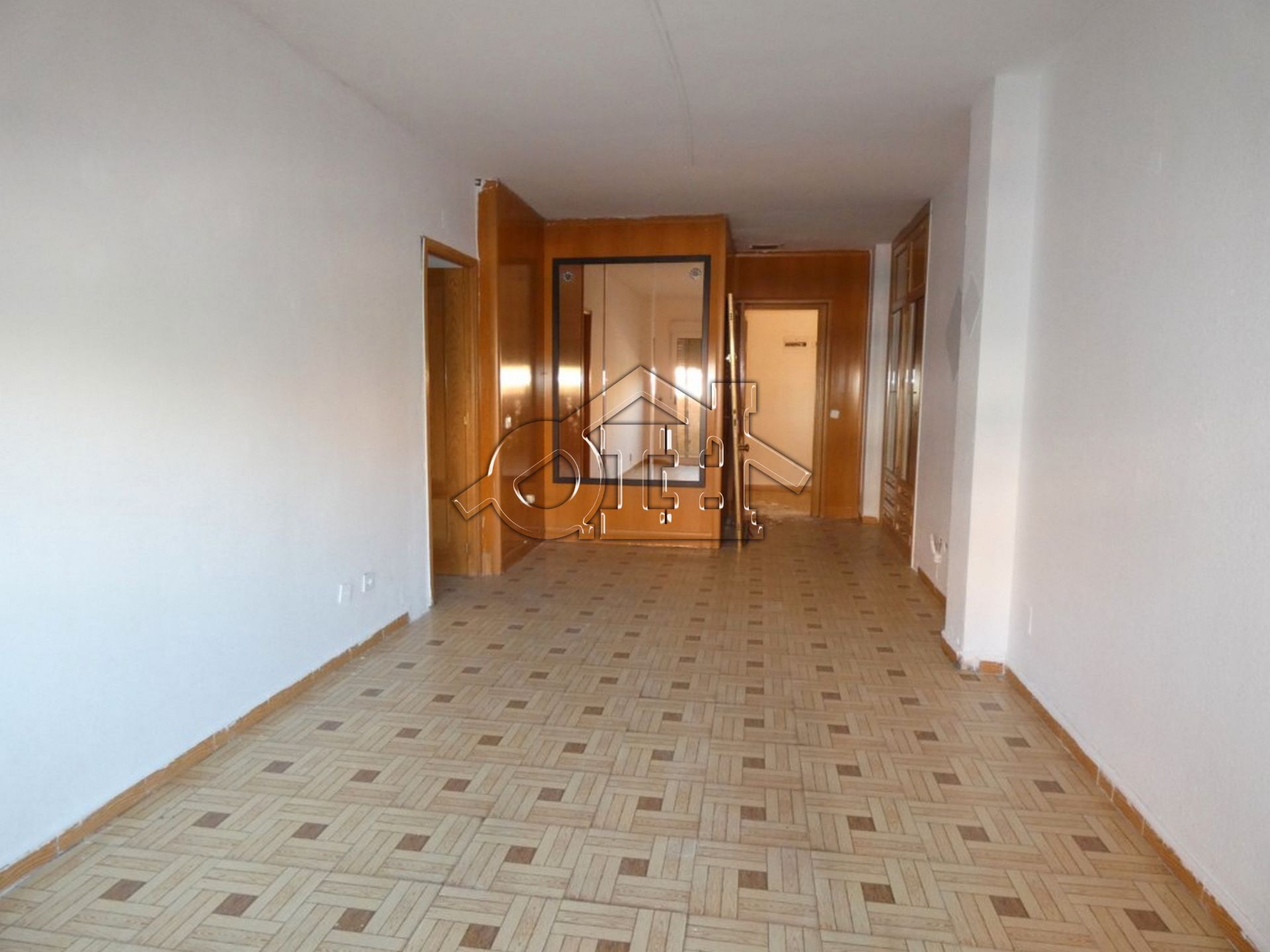 Pis en venda en  Madrid Capital amb Terrassa, Balcó i Alarma