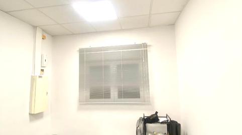 Photo 3 of Premises to rent in Calle de Puentelarra, 68, Santa Eugenia,  Madrid Capital