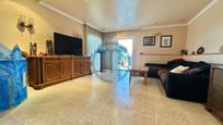 Sala d'estar de Casa o xalet en venda en Lliçà d'Amunt amb Piscina i Balcó