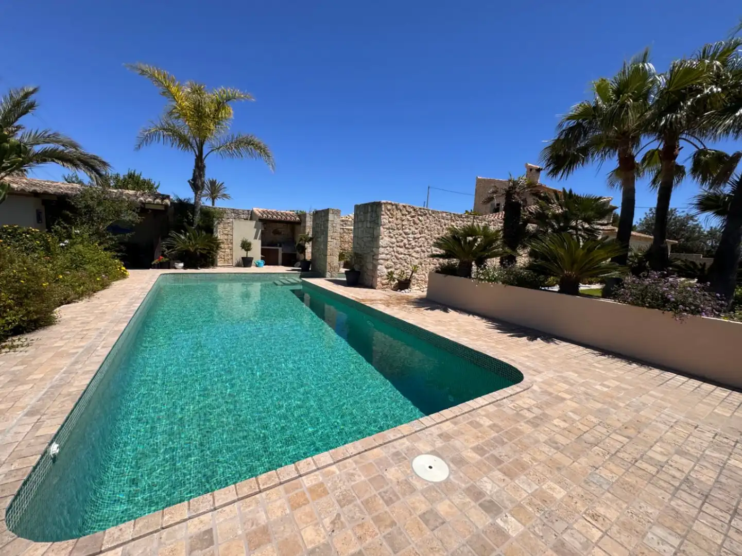 Piscina de Finca rústica en venta en Benissa con Aire acondicionado, Calefacción y Jardín privado