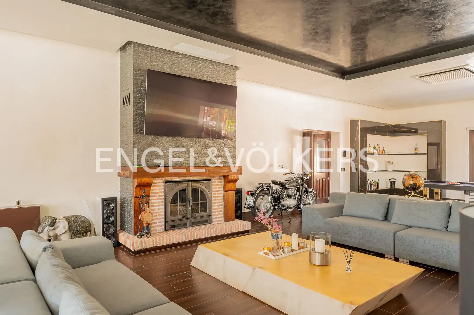 Sala de estar de Casa o chalet en venta en Villaviciosa de Odón con Aire acondicionado, Calefacción y Jardín privado