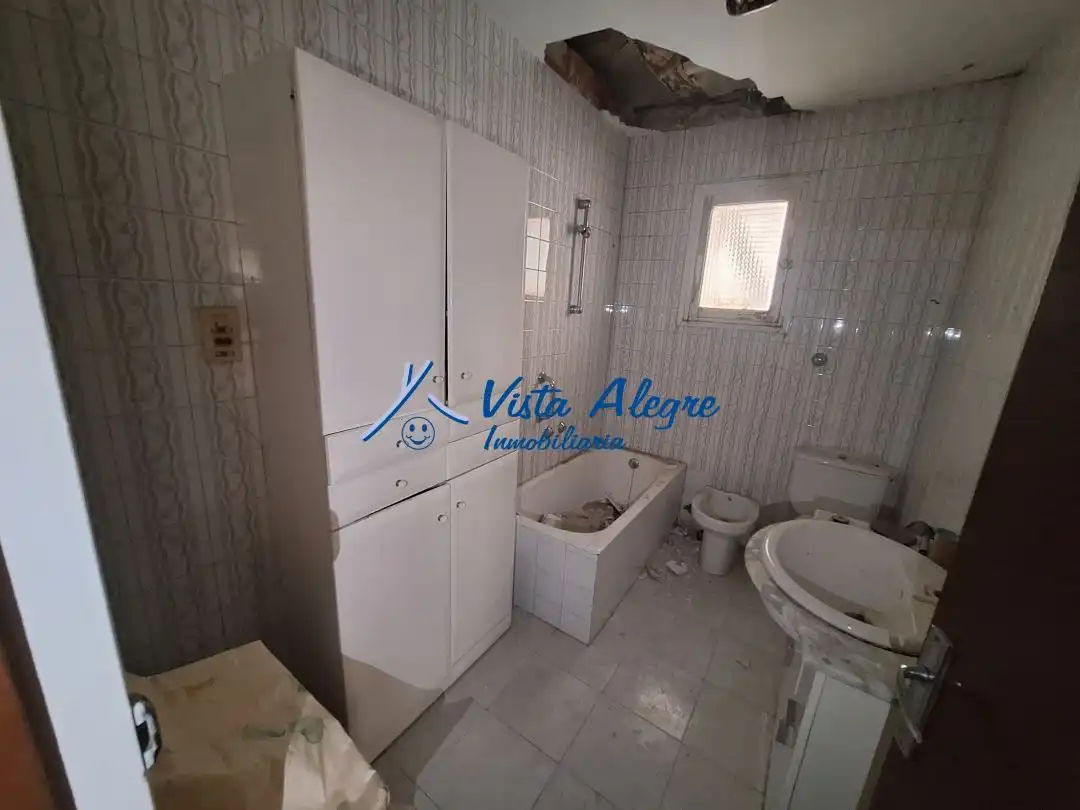 Bathroom of Buildings for sale in Haro