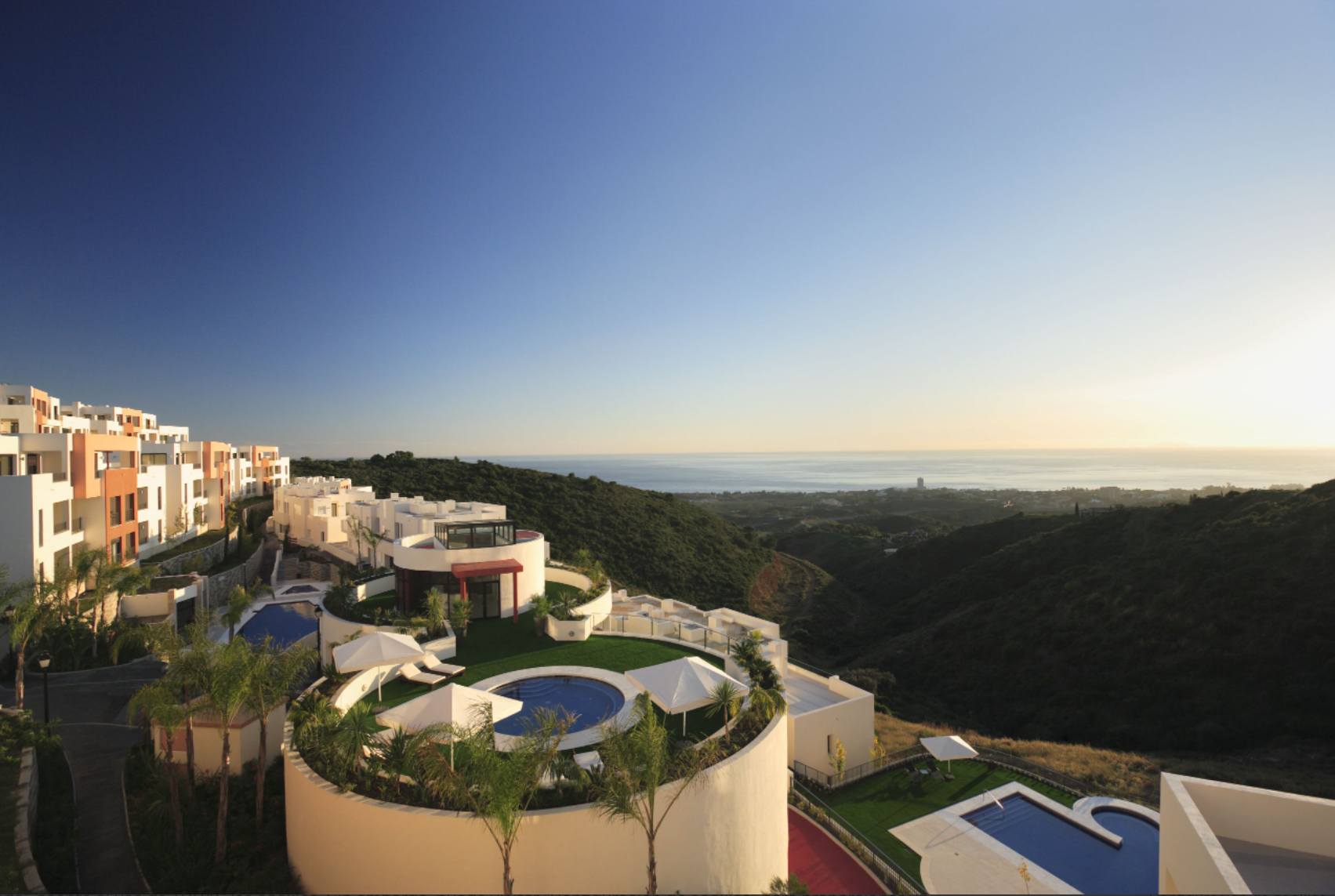 Vista exterior de Pis en venda en Marbella amb Aire condicionat, Calefacció i Terrassa