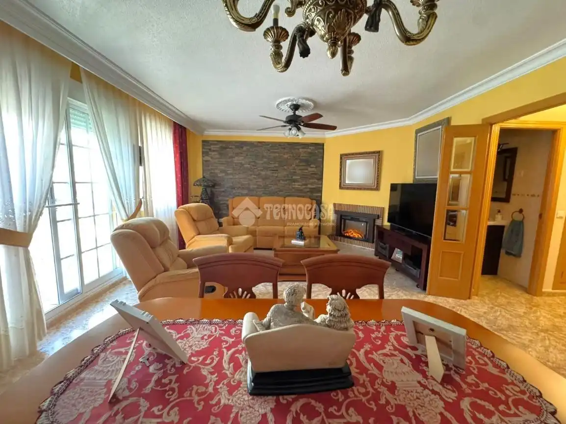 Sala d'estar de Casa adosada en venda en Laguna Park