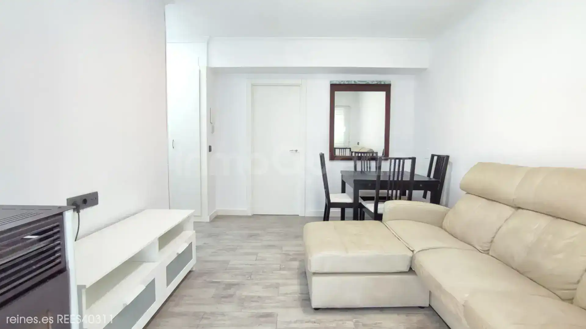 Living room of Flat for sale in Laviana  with Heating and Furnished
