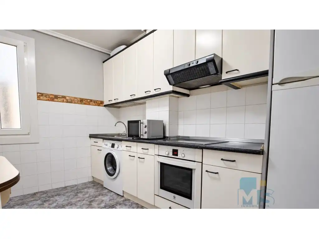 Kitchen of Flat for sale in Pasaia  with Furnished, Oven and Washing machine