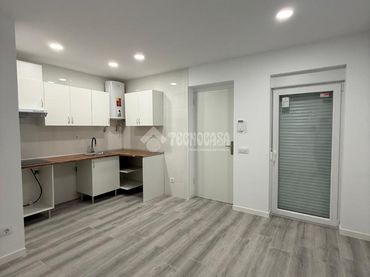 Estudi amb ascensor en venda a Carabanchel