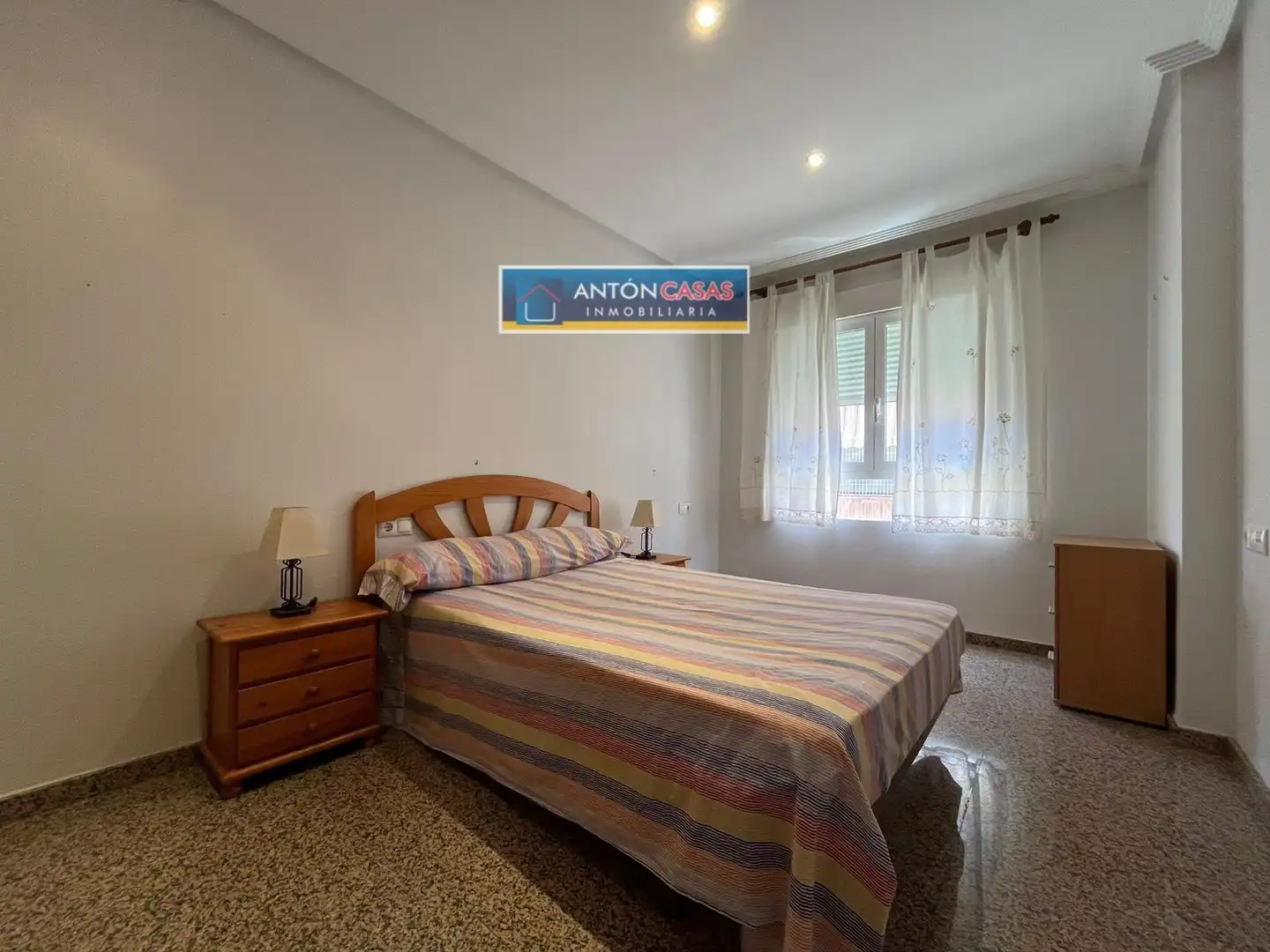 Habitación de Piso de alquiler en Elda con Aire acondicionado, Amueblado y Balcón