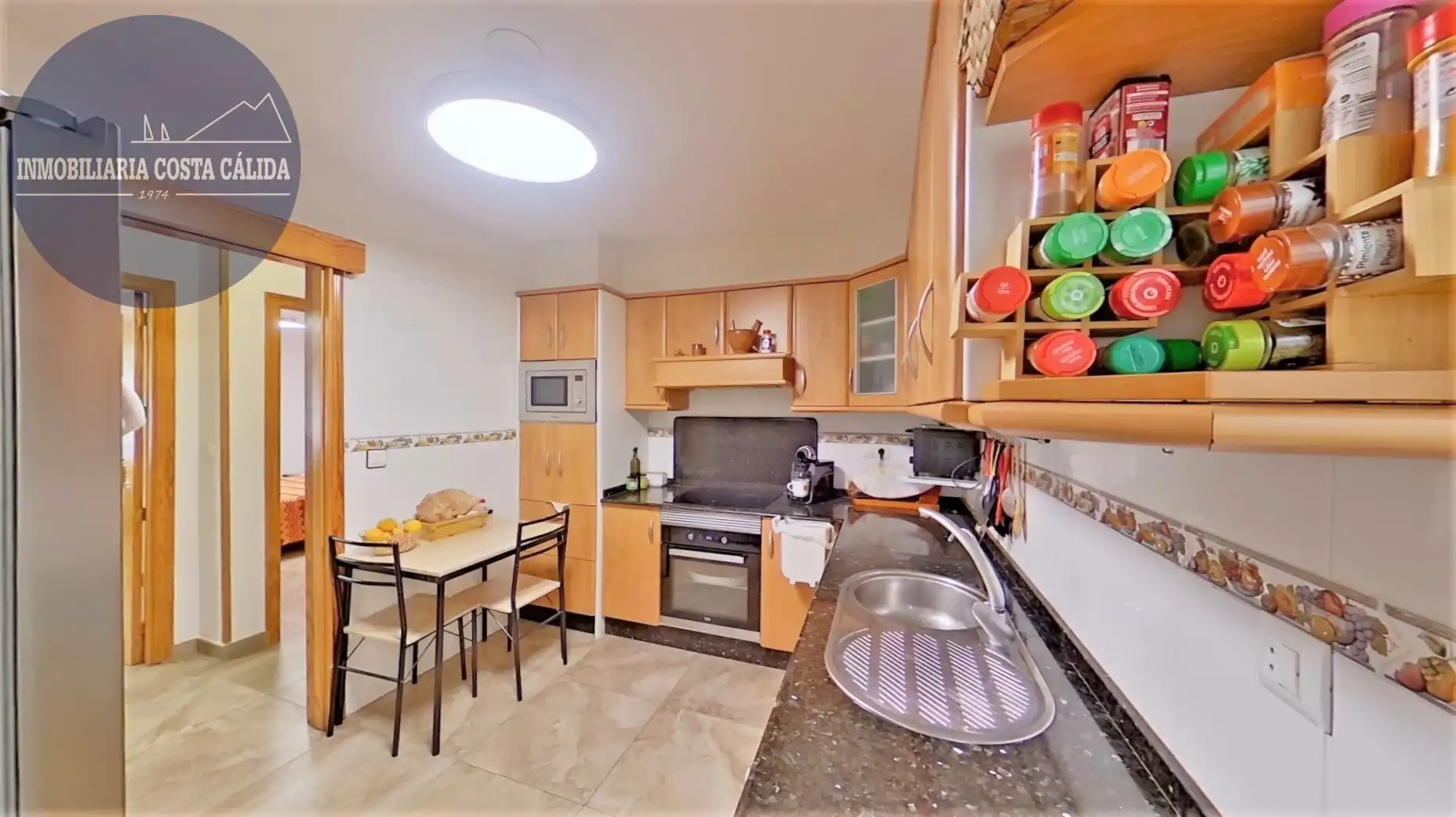 Küche von Wohnung zum Verkauf in Águilas mit Balkon
