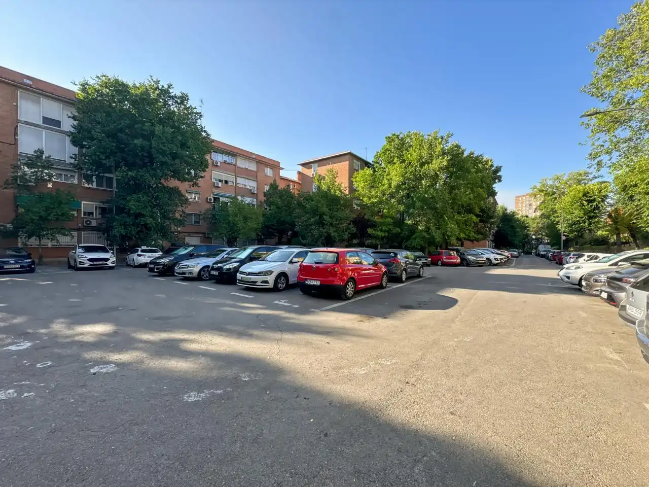 Parking de Piso en venta en Madrid con Calefacción, Terraza y Amueblado