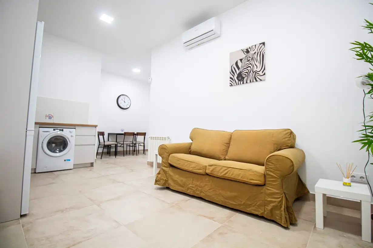 Duplex to rent in Calle de Centenera 2, imagen 2