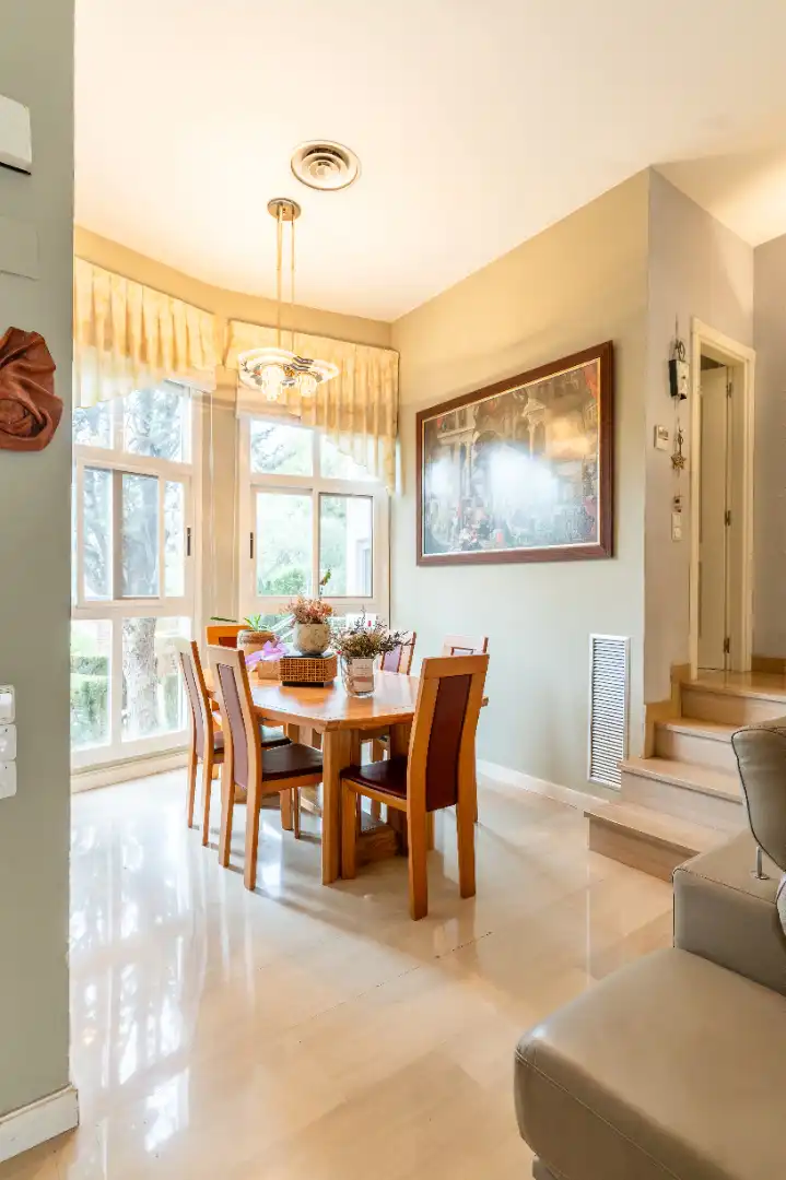 Maison mitoyenne avec balcon à vendre à Miralbueno, imagen 5