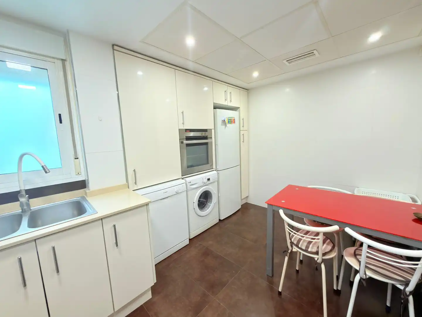 Kitchen of Flat for rent in Valencia  with Air Conditioner, Heating and Furnished