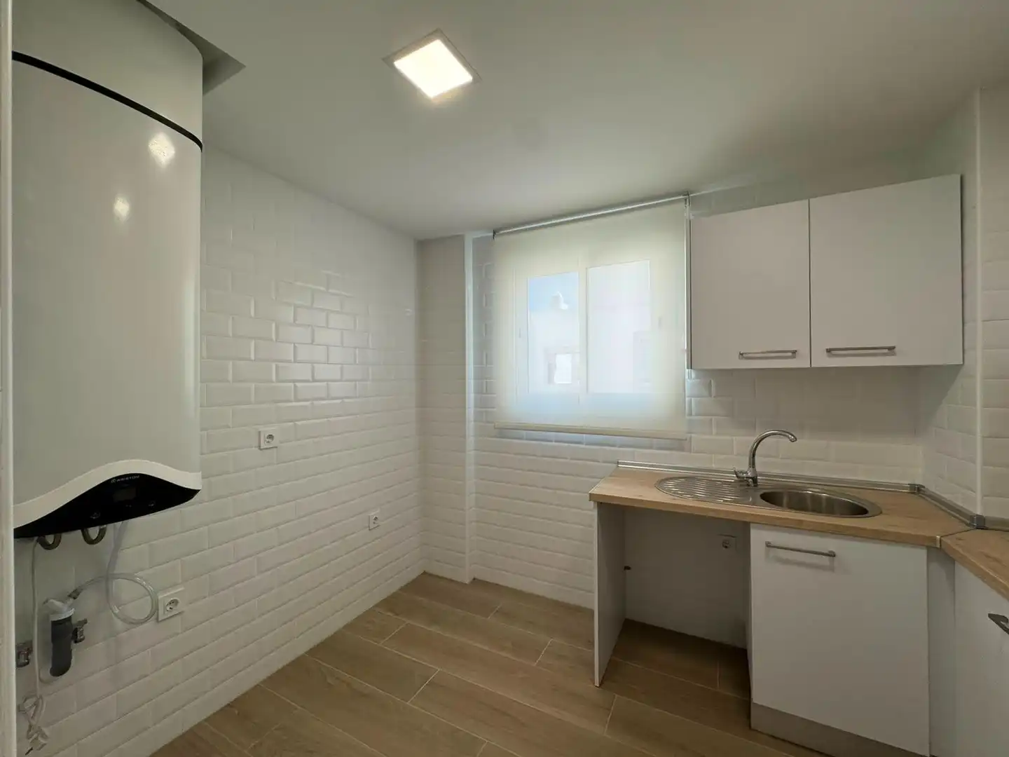 Cocina de Piso en venta en Chipiona con Aire acondicionado, Terraza y Trastero