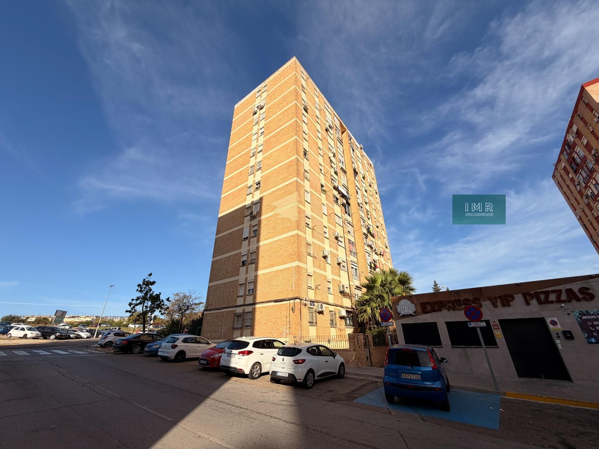 Exterior view of Flat for sale in Castilleja de la Cuesta