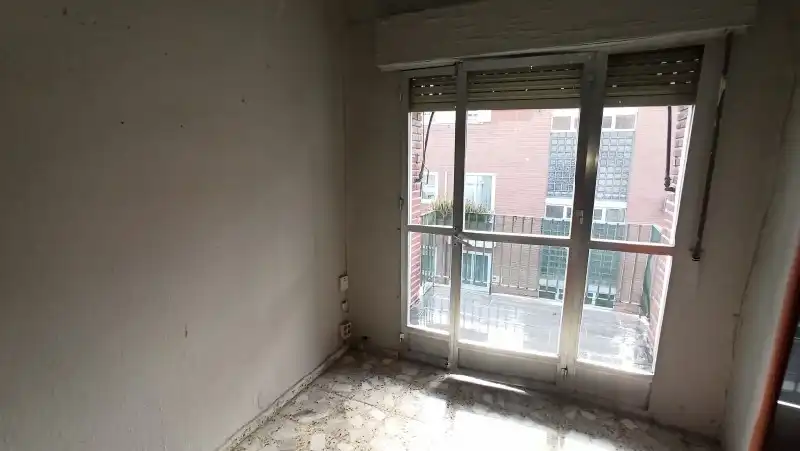 Piso en venta en Ps Perales, Puerta del Ángel
