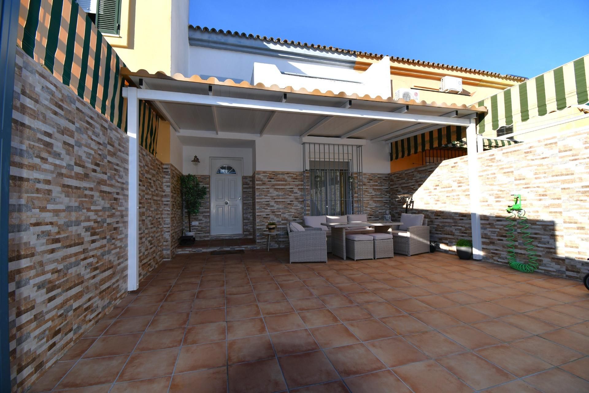 Terrassa de Casa adosada en venda en Jerez de la Frontera amb Terrassa i Traster