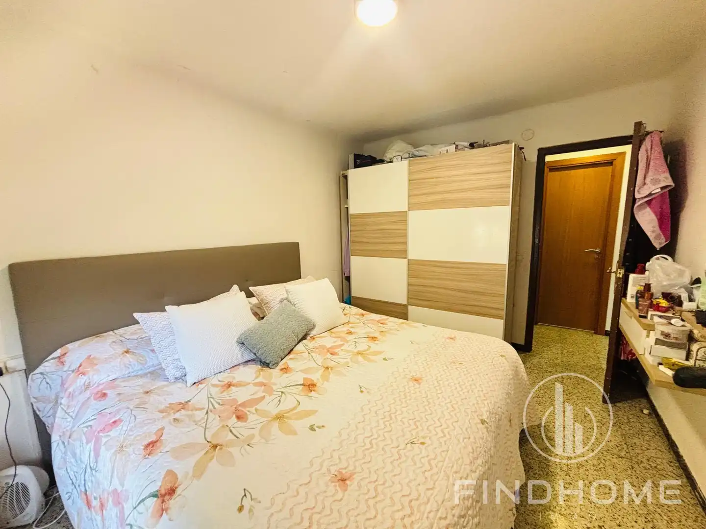 Bedroom of Flat for sale in Olot  with Air Conditioner and Heating